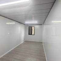 Maisons préfabriquées en conteneurs et maisons modulaires utilisées comme logements temporaires sur les chantiers de construction et après les catastrophes