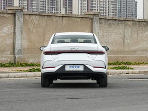 BYD Qin PLUS 2026 DM-i 210KM Compatto Aggressivo - Product Image 6