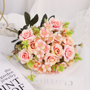 Bouquet Artificiale di Ortensie e <span class=keywords><strong>Rose</strong></span> <span class=keywords><strong>a</strong></span> <span class=keywords><strong>Pois</strong></span>, Fiori in Seta per San Valentino, Decorazione per Soggiorno e Interni, Ornamento e Composizione Floreale - Product Image 3