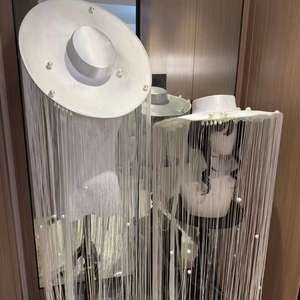 Cappello da sposa di lusso con frange, cappello da sole in raso decorato con perle e velo lungo con frange per matrimoni e servizi fotografici - Product Image 1