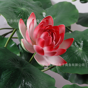 Fleur de lotus artificielle Gardenia avec feuilles et pétales en mousse PVC pour la décoration de mariage et de la maison - Product Image 3