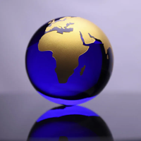 Globe Terrestre en Verre Cristal Bleu, Vente en Gros Usine, Gravure 3D Personnalisée, Marque HDW, Cadeau de Mariage avec Emballage Cadeau