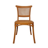 Chaises de salle à manger vintage en plastique style européen avec dossier en rotin pour l'intérieur, les hôtels, les mariages et les banquets - Vente en gros pour le commerce extérieur