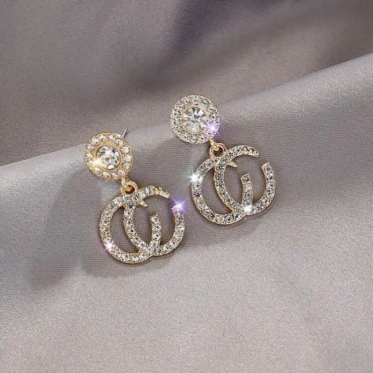 S925 gioielli orecchini a bottone con diamanti lucidi in argento ipoallergenico orecchini CC con lettera di lusso di fascia alta di moda