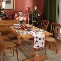 Chemin de table jacquard teint en fil de style américain, motif dessin animé personnalisable, flocon de neige rouge de Noël avec pompons