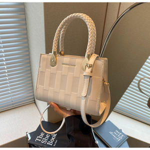 Bolsos de estilo francés minimalista a la moda, bolsos de hombro, bandolera de cuero PU para mujer y Mujer - Product Image 5