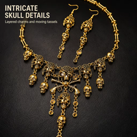 Collier à bavette gothique pirate avec crânes, style vintage, doré antique, avec plusieurs crânes et pampilles, pour Halloween, cosplay, fête, bijoux de costume