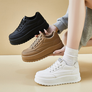 Nouvelles chaussures compensées décontractées à la mode, dessus en PU, semelle extérieure légère, plateforme confortable, baskets pour femmes - Product Image 2