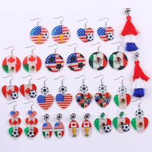 Ornement pour événements sportifs, boucle d'oreille avec drapeau national, à clipser, non percée, pour stade - Product Image 2