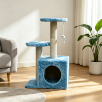 Arbre à chat d'intérieur compact avec poteaux à gratter en sisal, niche pour chat, deux plateformes et jouet souris suspendu pour chatons et petits chats