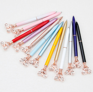 Profesyonel üreticinin renkli kelebek üst şekli promosyonlar için ofis ve öğrenci kullanımı için bükülmüş Metal tükenmez kalem - Product Image 6