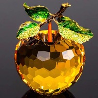Pujiang haut de gamme cristal pomme voiture ornement créatif pomme rouge sculpté gravure paisible fruit thème idée cadeau de noël