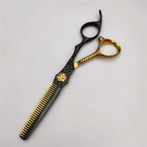Tijeras de peluquería Suzhou SG de 62 mm para entresacar, para diestros, tijeras de estilista, hoja dorada y negra, estilo estándar - Product Image 1