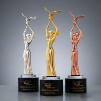 Noble fabricant créatif métal dame figure tenant paix colombe cadeau personnalisé gravé Logo personnalisé beauté trophée prix