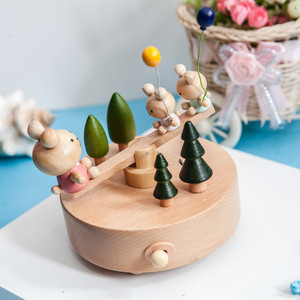 Carillon a manovella in legno massello a forma di giostra con melodia di Buon Compleanno per regali per bambini - Product Image 2