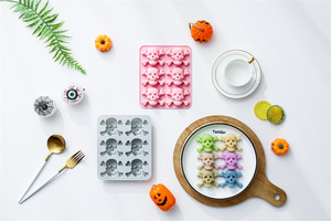 Halloween Skull Theme Nonstick Silicone <b>Cake</b> <b>Molds</b> Food-Grade Reusable Cute Silicone Magnetic Chocolate, Candy & Ice DIY <b>Mold</b> - Product Image 2
