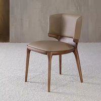 JP Nordic Chaise de salle à manger en cuir de luxe léger en bois massif en frêne Chaise en cuir design simple et moderne