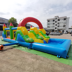 Pista de obstáculos acuática inflable de calidad comercial con piscina, castillo inflable y tobogán. - Product Image 2