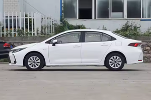 2024 Toyotas Corolla 4-deurs 5-persoons Lederen Stoelen Hot Sale Gebruikte Auto Met Achteruitrijcamera Links Stuur - Product Image 6