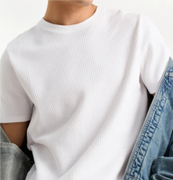 T-shirt avec logo personnalisé de haute qualité à la mode simple texturé gaufré haut ajusté T-shirt pour hommes marques de gros