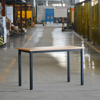 Bureau de travail moderne simple et durable avec pieds en métal, table rectangulaire pour ordinateur, pour le bureau à domicile, la salle d'étude, design ergonomique et écologique