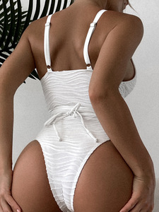 Maillots <span class=keywords><strong>de</strong></span> <span class=keywords><strong>bain</strong></span> une pièce pour filles, tissu texturé <span class=keywords><strong>de</strong></span> luxe 2023, Chine, corps entier, belle fille, maillots <span class=keywords><strong>de</strong></span> <span class=keywords><strong>bain</strong></span> à panneaux pour <span class=keywords><strong>femmes</strong></span> <span class=keywords><strong>rondes</strong></span> - Product Image 2