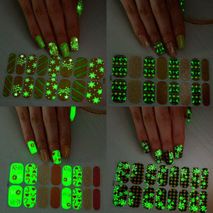 Desain baru 16 strip ramah lingkungan tidak beracun tahan lama mengkilap tipis Foil emas cap seni kuku stiker dekorasi Natal - Product Image 6