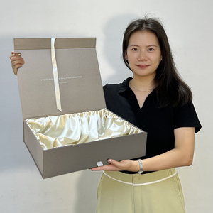 Giấy cứng nhắc các tông bao bì Mỹ phẩm quà tặng lật hộp thương hiệu sang trọng tùy chỉnh in logo mờ hộp Nam Châm Màu Đen chấp nhận - Product Image 3