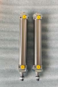 היצרן מוכר סדרה של צילינדרים הידראוליים קטנים נשא עם חביות צילינדר נירוסטה. - Product Image 4