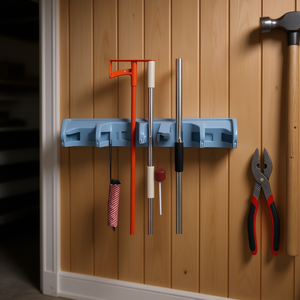 Organisateur de balais mural Myrva en plastique avec 6 crochets, gain de place pour balais et serpillères, design moderne - Product Image 2