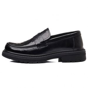 Chaussures en cuir pleine fleur pour hommes, nouvelle collection printemps, chaussures en cuir décontractées pour hommes, chaussures en cuir véritable haut de gamme à semelle épaisse - Product Image 1