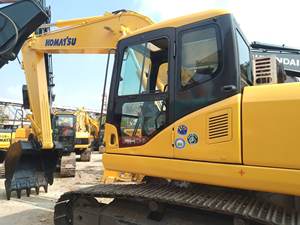 Komatsu PC200-7รถตักดินผลิตจากญี่ปุ่นอะไหล่รถปั๊มเครื่องยนต์สภาพดี - Product Image 2