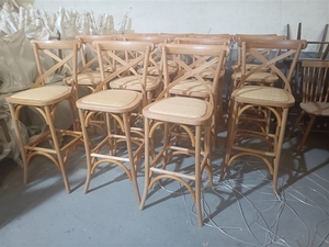 Sillas Apilables de Madera Maciza con Respaldo Cruzado Ajustable para Restaurante y <span class=keywords><strong>Bar</strong></span>, con Cojín de Ratán, Diseño Moderno, Uso Comercial, Base de Metal, Venta al Por Mayor - Product Image 5
