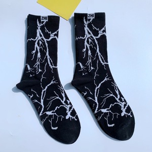 Chaussettes de sport pour couples, rayures éclair assorties, tube moyen, danse de rue, skateboard, chaussettes de sport pour hommes et femmes - Product Image 5