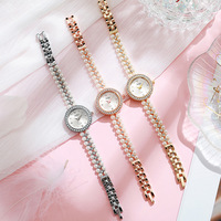 Bracelet-montre transfrontalier de luxe léger en forme de goutte d'eau avec perles, mouvement à quartz, style médiéval, design perlé fait main