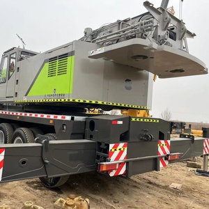 Grue montée sur camion Zoomlion 100 tonnes, équipement de construction lourd d'occasion - Product Image 2
