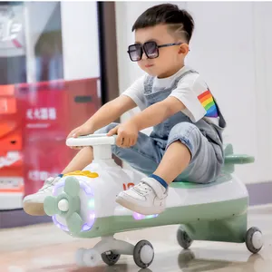 时尚七彩无电池驾驶玩具车前轮自由轮音乐儿童扭转玩具车