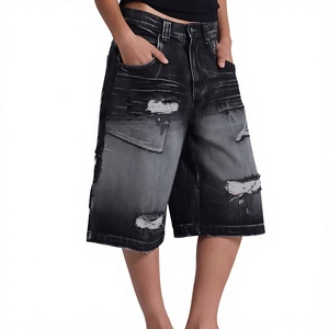 Shorts en jean déchirés pour homme, style streetwear décontracté, longueur genou, avec fermetures éclair et diamants, idéal pour l'été - Product Image 1