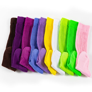 Gran oferta de calcetines holgados con logotipo hasta la rodilla para mujer, calcetines altos cálidos para niñas, calcetines Bonitos bordados para mujer, calcetines deportivos atléticos personalizados de invierno, calcetines holgados - Product Image 1