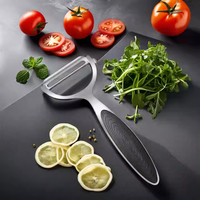 Éplucheur de légumes et de fruits en acier inoxydable poignée antidérapante confortable en forme de Y & I pour pomme de terre, carotte, pomme