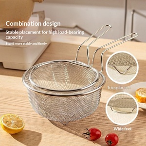 Scolapasta da Cucina - Cestello per Friggere in Acciaio Inox con Manico per Cucinare Verdure, Pesce, Frutti di Mare e Riscaldare Cibi - Product Image 1