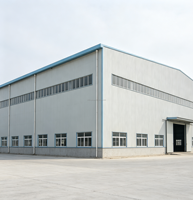 Bâtiment d'entrepôt et d'atelier en structure métallique préfabriquée pour la construction d'installations industrielles
