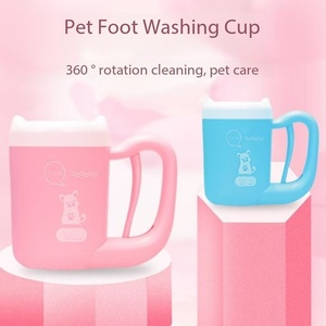 Limpiador de pies personalizado para mascotas, diseño de rotación de <span class=keywords><strong>360</strong></span> ° de lujo con cepillo ABS desmontable y taza de limpieza de patas de varios tamaños para gatos y perros - Product Image 6