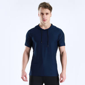 T-shirt à manches courtes à capuche pour homme RUIQUWIN OEM personnalisé, de haute qualité, grande taille, respirant et à séchage rapide, idéal pour la course à pied et l'entraînement - Product Image 2