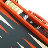 Luxuriöses Handgefertigtes Leder-Backgammon-Set Maßgefertigtes Checker-Brettspiel für Schach-Enthusiasten