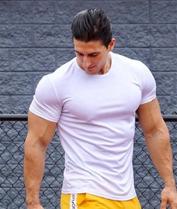 KWO <span class=keywords><strong>2022</strong></span> <span class=keywords><strong>Athletic</strong></span> Fitness Gym Running Moda personalizada Ropa blanca de manga corta Jersey Muscle Slim Fit Algodón <span class=keywords><strong>Camiseta</strong></span> de gran tamaño para hombres - Product Image 4