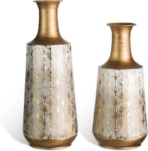 Elegante Florero de Metal Hecho a Mano con Acabado Resistente a la Corrosión, Duradero para Uso en Interiores/Exteriores, Hecho en India - Product Image 1