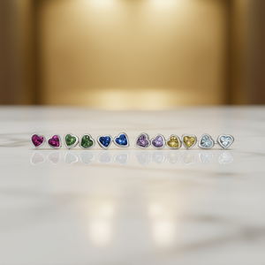 Orecchini a Perno E3530 in Oro Bianco con Cristalli, Forma a Cuore, Montatura a Castone, Unisex, Eleganti per Uso Quotidiano - Product Image 2