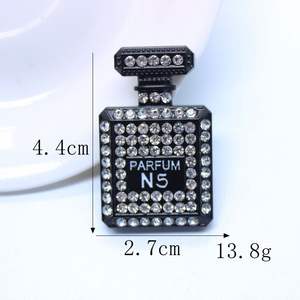 高級メタルローズレッドブラック香水ボトルDIYラインストーンジュエリーアクセサリー3Dクラフトチャームジャンクフォンケース装飾 - Product Image 5