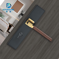 En ligne de luxe en aluminium alliage de zinc laiton Manija De Puerta Madera ensemble de panneaux de verrouillage à clé pour la maison vie privée intérieur levier poignées de porte